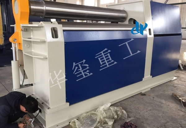 小型卷板機.jpg 小型卷板機.jpg